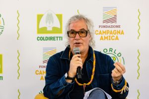 From Rome to the World: Farmers Markets as Catalysts for Local Food Leadership